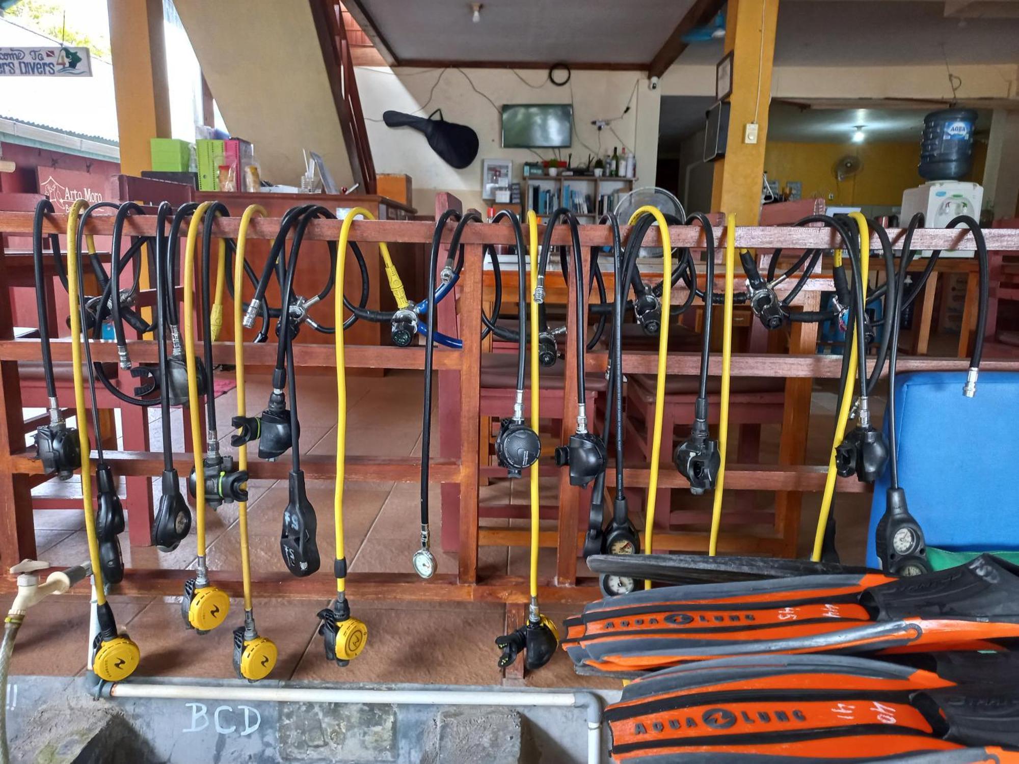4 Sisters Divers Бунакен Экстерьер фото